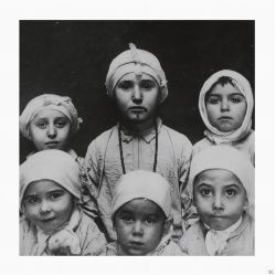 Woodkid & Nils Frahm-O.S.T. Ellis